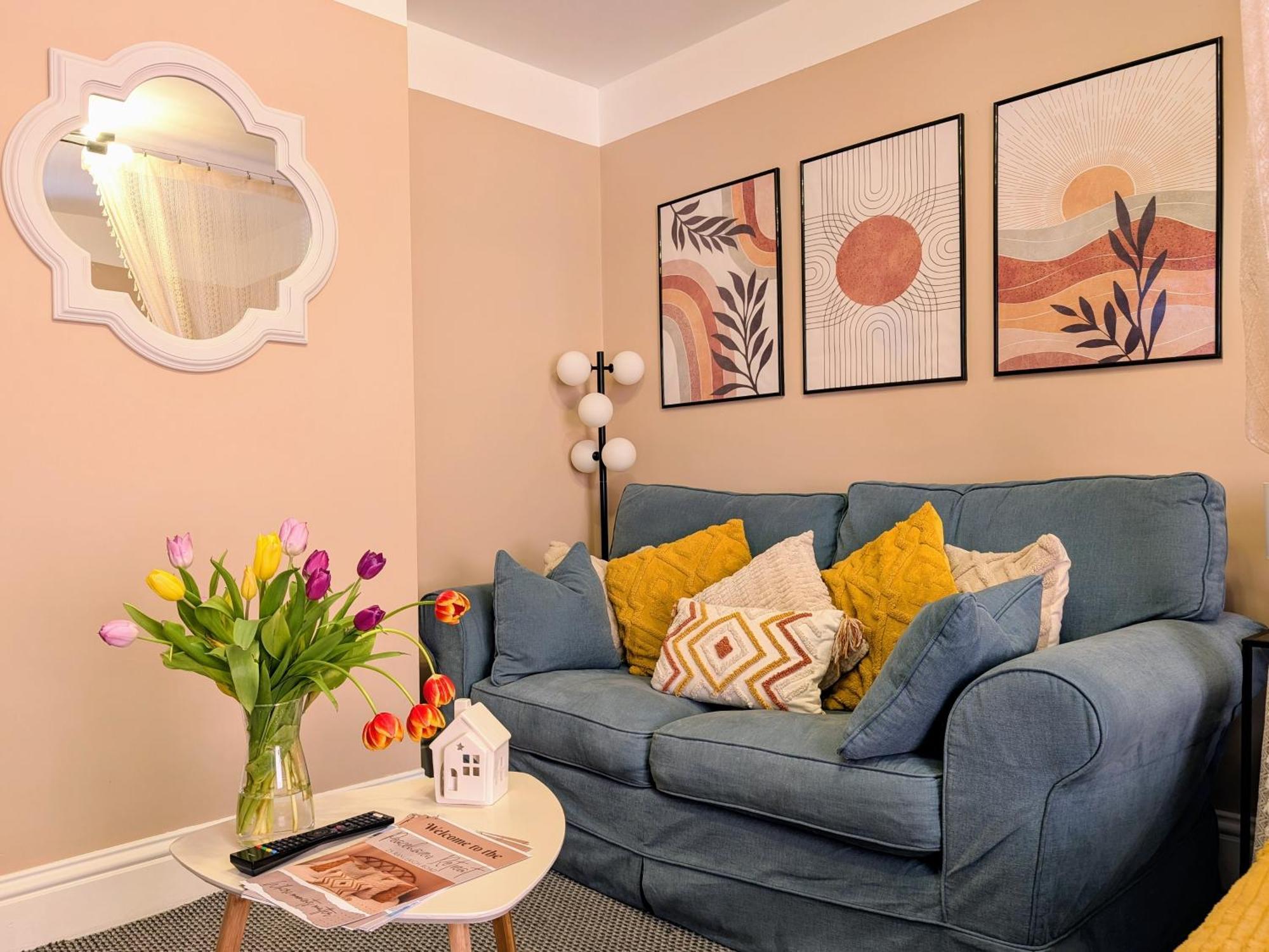 Апартаменты Peacehaven Retreat - 4 Minutes From The Beach! Pet Friendly! Уэймут